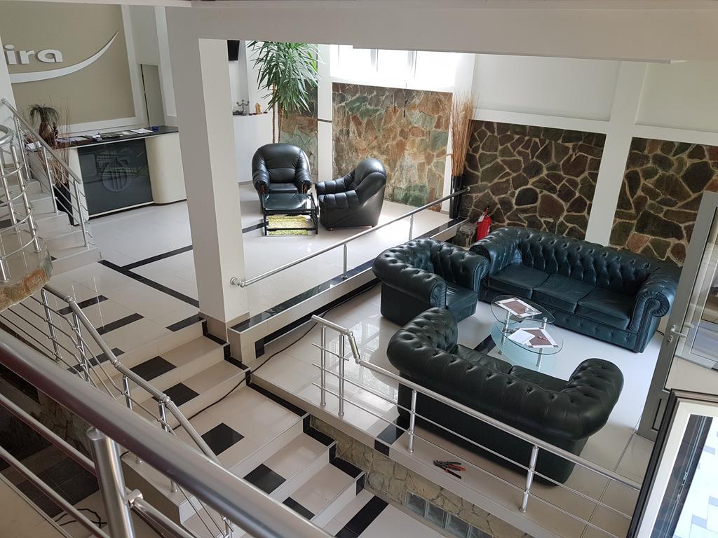 Lira Inn Ni Exterior foto