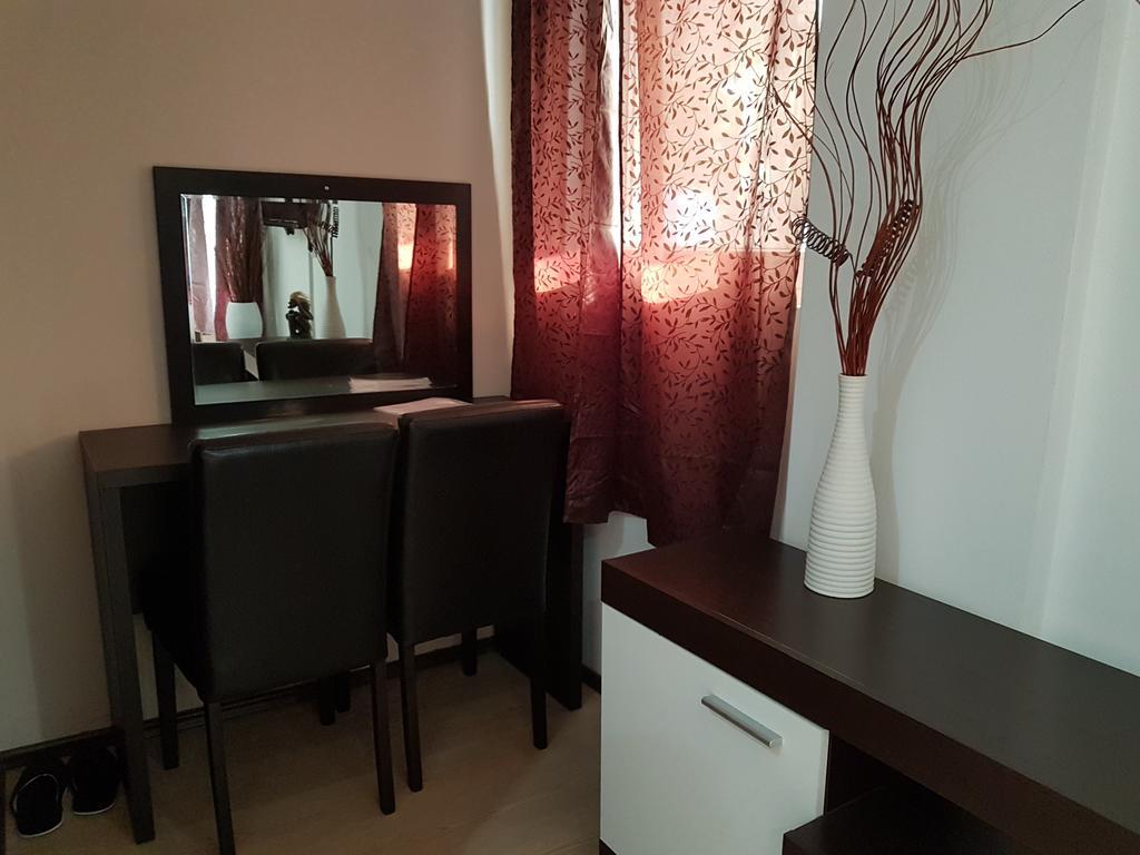 Lira Inn Ni Exterior foto
