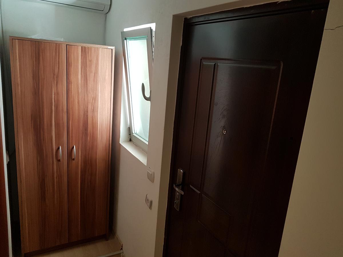 Lira Inn Ni Exterior foto